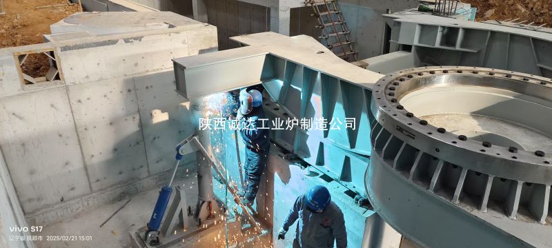 我公司自主研發(fā)的國(guó)內(nèi)首臺(tái)豎井預(yù)熱等離子直流電弧爐正式啟動(dòng)安裝！